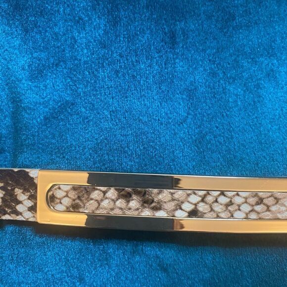 White House Black market genuine Leather belt, size M, L36 inch main image 8